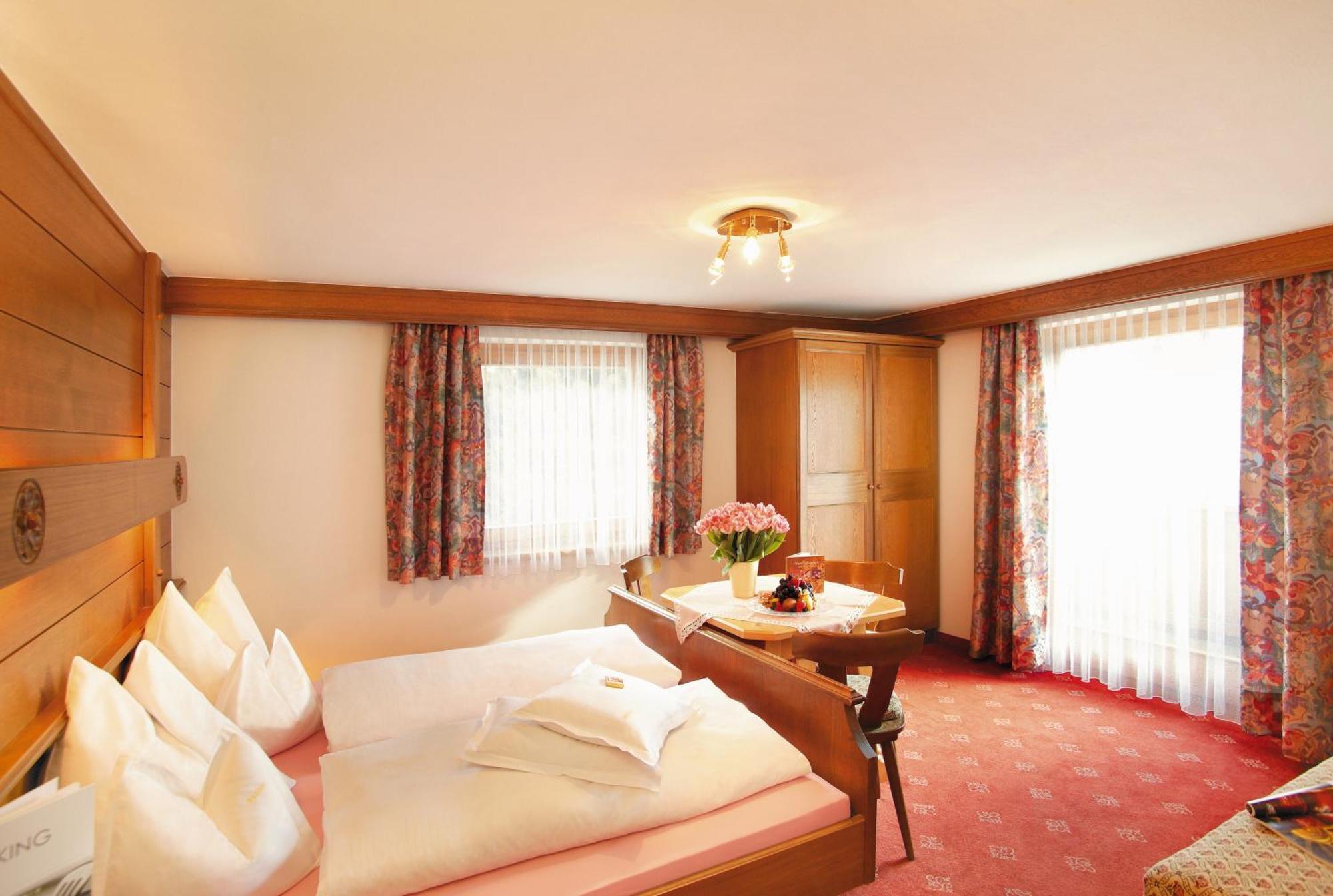 Pezinerblick Apartment Ischgl Bagian luar foto